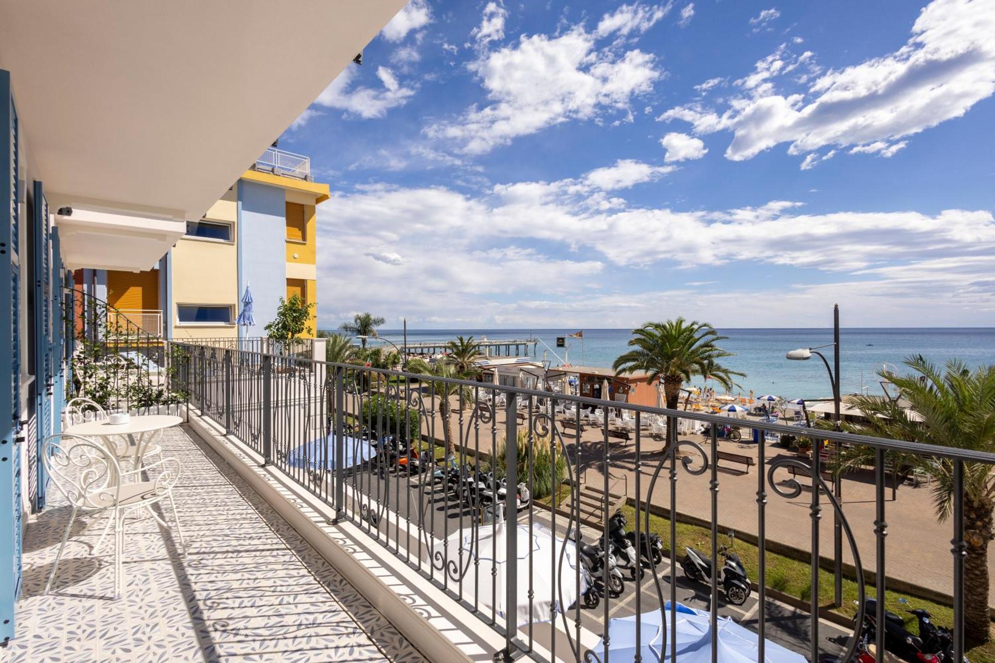 A'Mare Boutique Hotel & Spa Pietra Ligure Zewnętrze zdjęcie